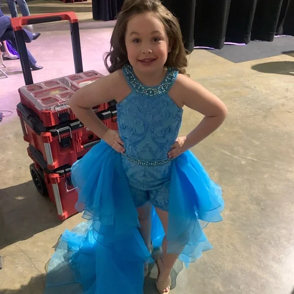 Ava Presley fun Fashion size 10 worn once on stage like new selling for $150